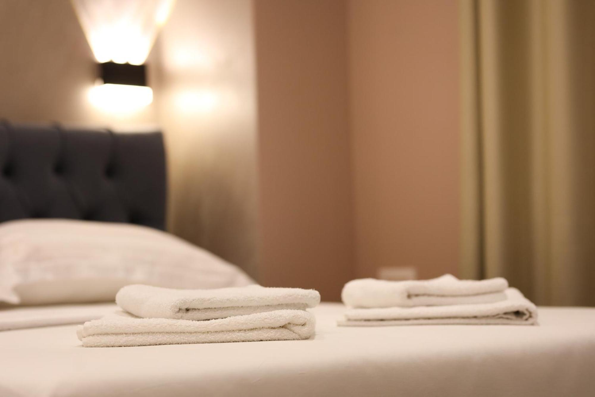 Hotel Salvadore วญอเรอ ภายนอก รูปภาพ